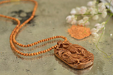 Kadam ♣ Wooden Neckpieces { s }